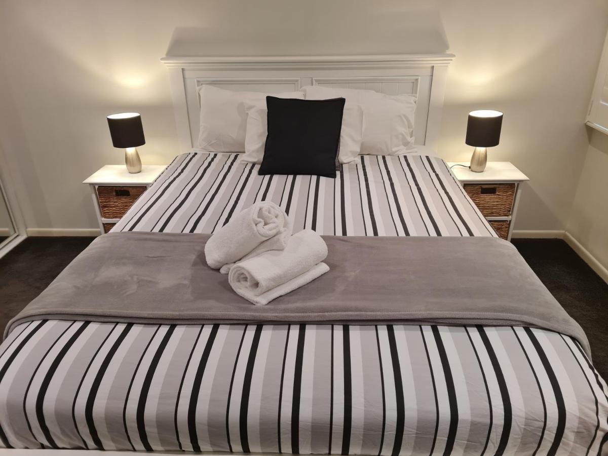 Wharf Lodge River View Apartment Маручидор Екстериор снимка